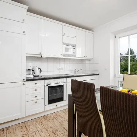 Gaestehaus Nina 2, App 2, Rechts Dom wakacyjny Scharbeutz