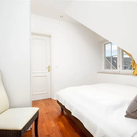 Gaestehaus Nina 2, App 2, Rechts *