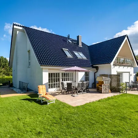 Dom wakacyjny Gaestehaus Nina 2, App 2, Rechts Scharbeutz